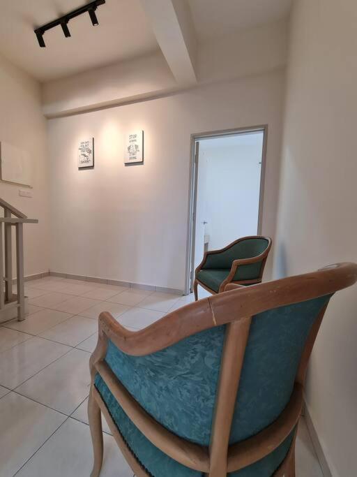 3Storey House 13Pax Family Suite Bayan Lepas Εξωτερικό φωτογραφία