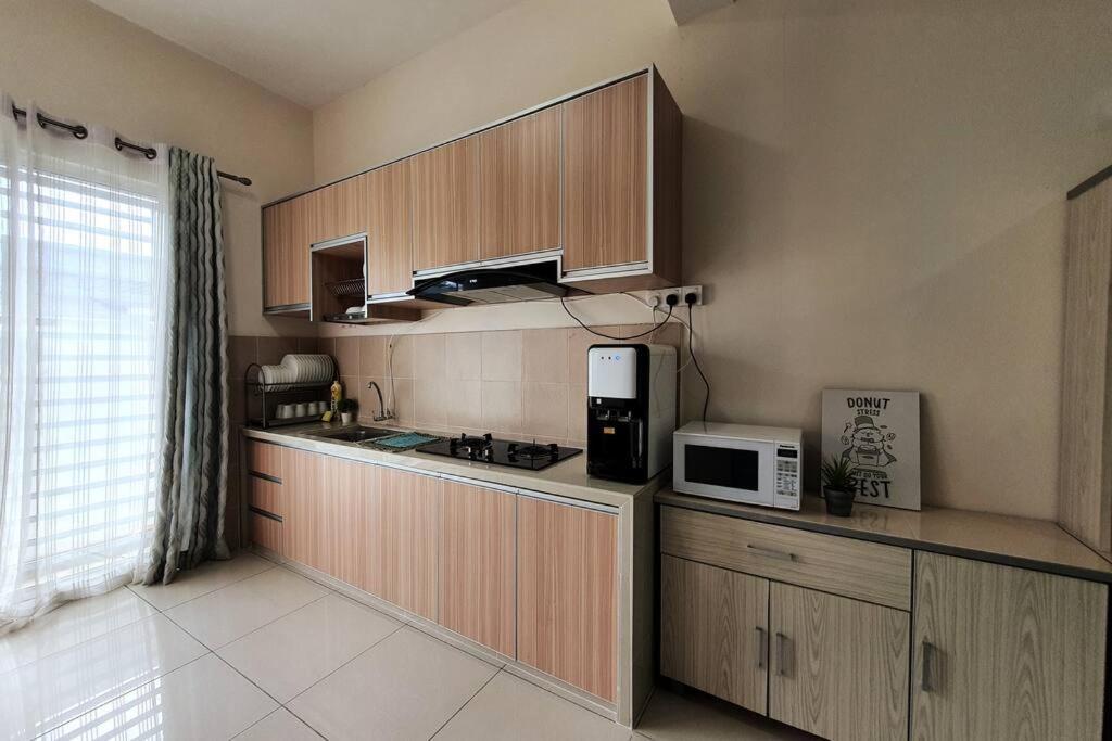 3Storey House 13Pax Family Suite Bayan Lepas Εξωτερικό φωτογραφία